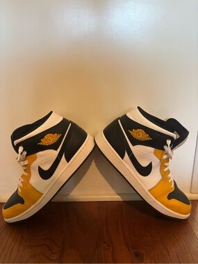 Nike Air Jordan 1 Mid 'Yellow Ochre' (12M)